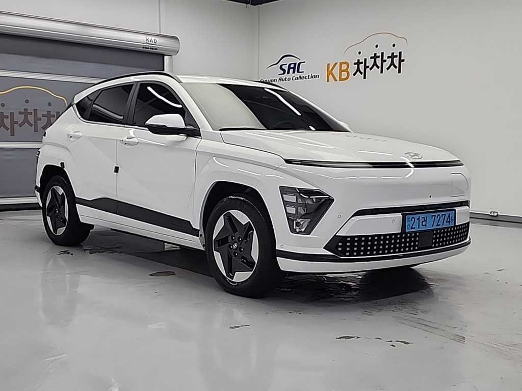 HYUNDAI Kona - Vista 4