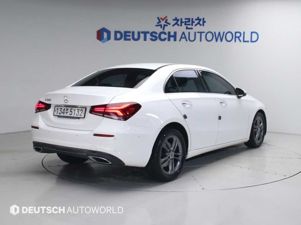 Mercedes Benz A Class - Vista 2