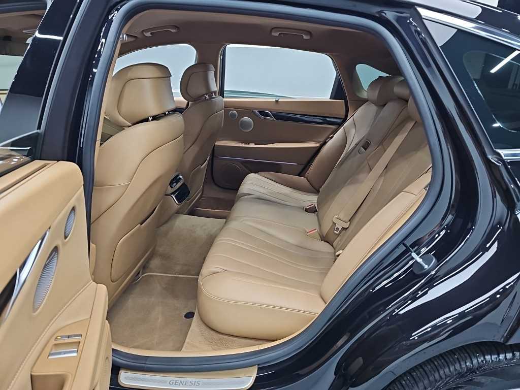 Genesis G80 - Vista 12