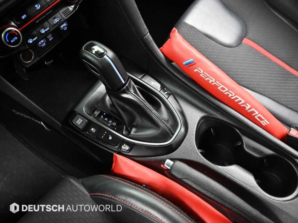 HYUNDAI Veloster - Vista 9