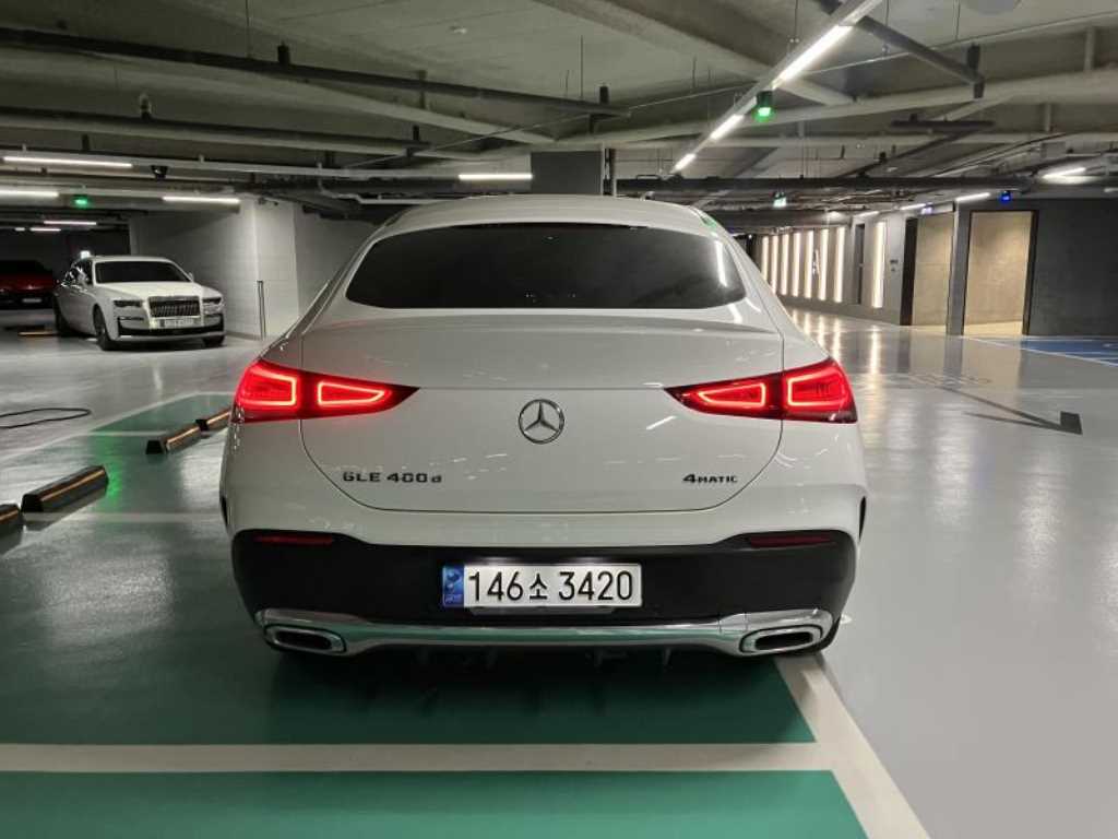 Mercedes Benz GLE Class - Vista 5