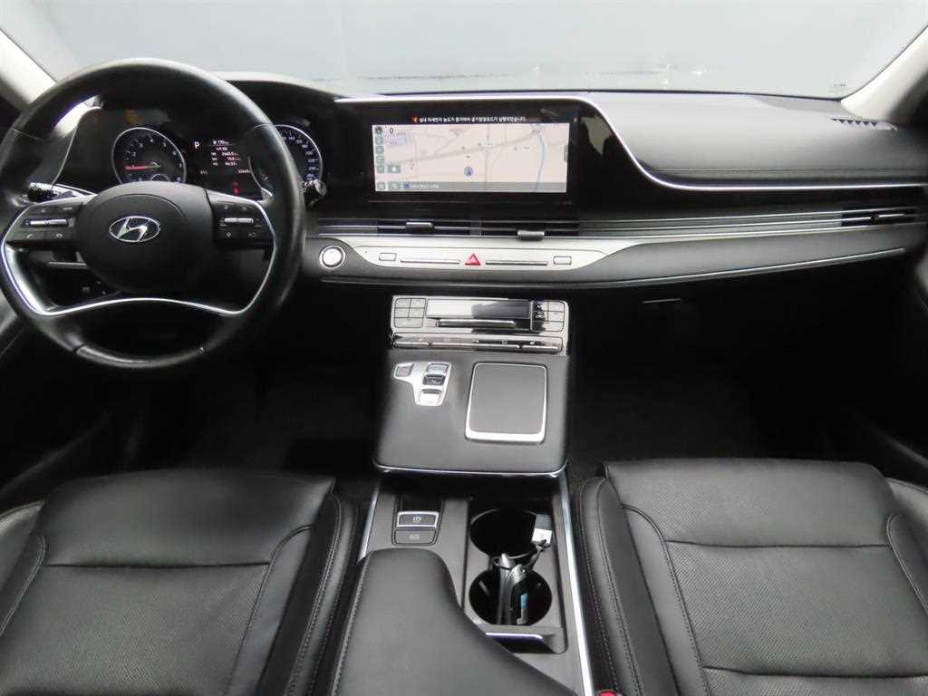 HYUNDAI Grandeur - Vista 8