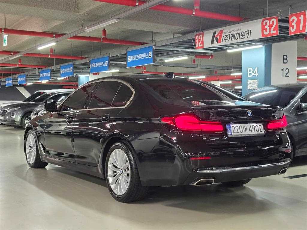 BMW 5 Series - Vista 4