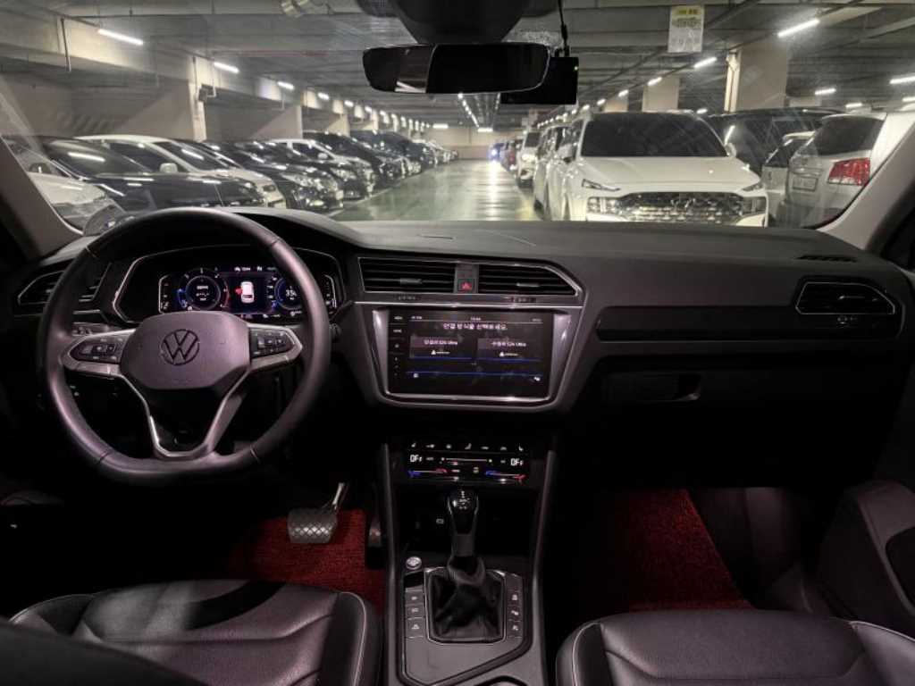 Volkswagen Tiguan - Vista 5