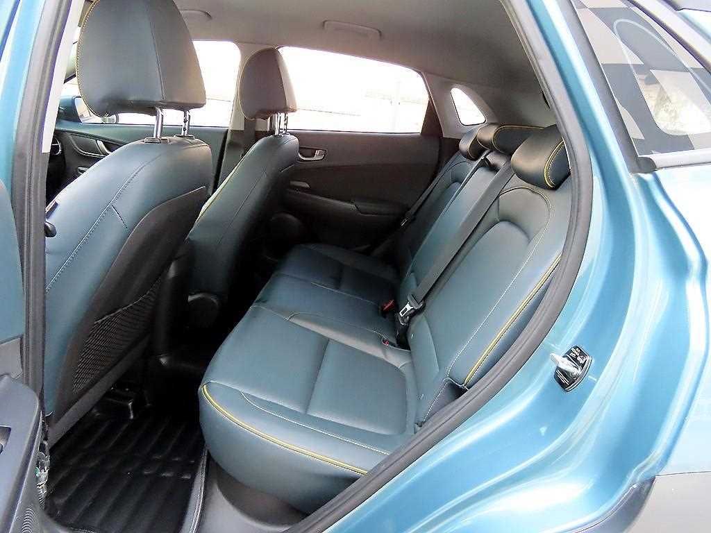 HYUNDAI Kona - Vista 6