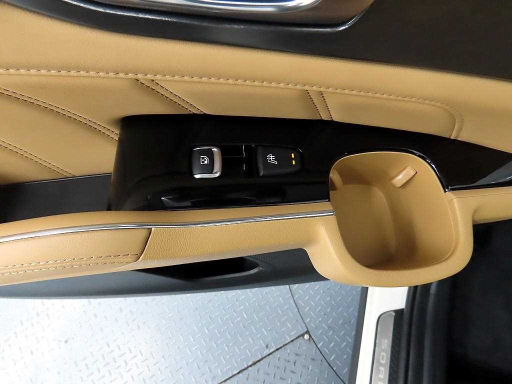 KIA Sorento - Vista 12
