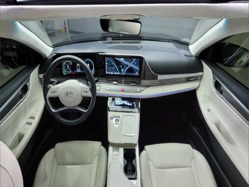 HYUNDAI Grandeur - Vista 6
