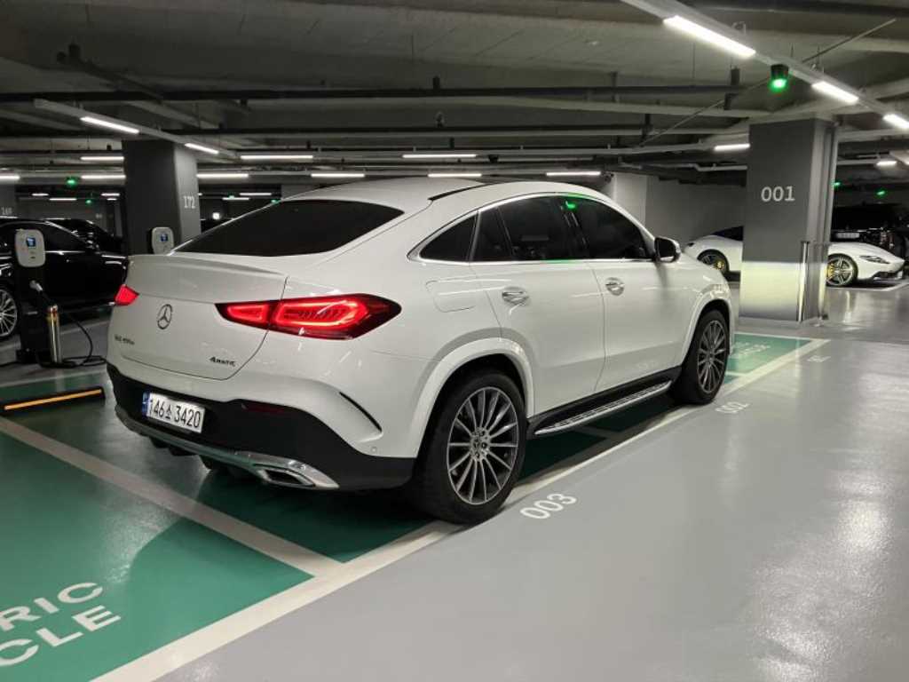 Mercedes Benz GLE Class - Vista 2