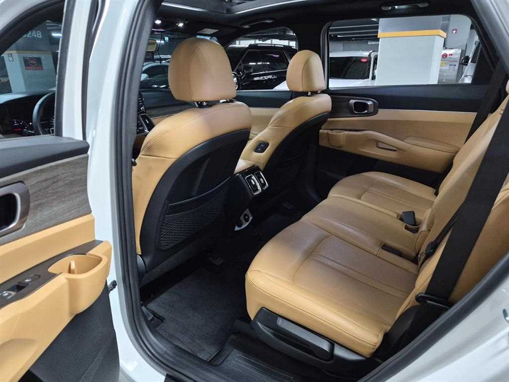 KIA Sorento - Vista 9