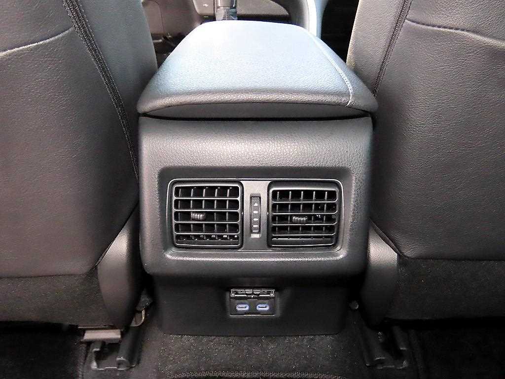 Toyota Camry 2023 Blanco - Importación desde Corea - HF Imports Iquique - Foto 17