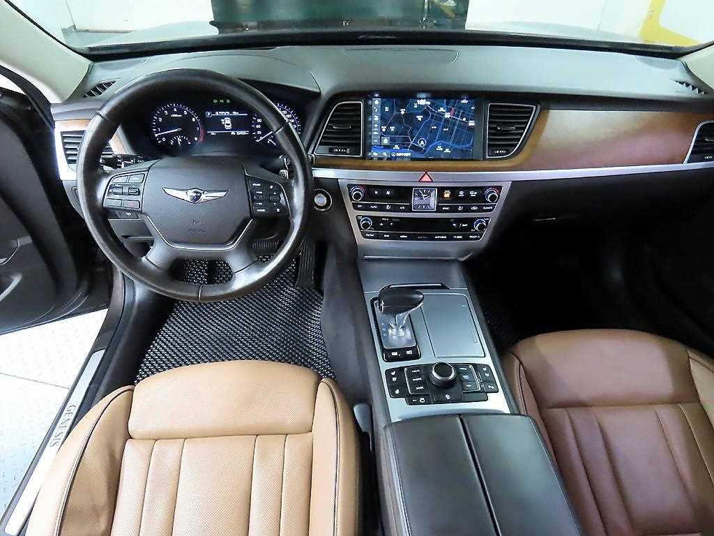 Genesis G80 - Vista 7