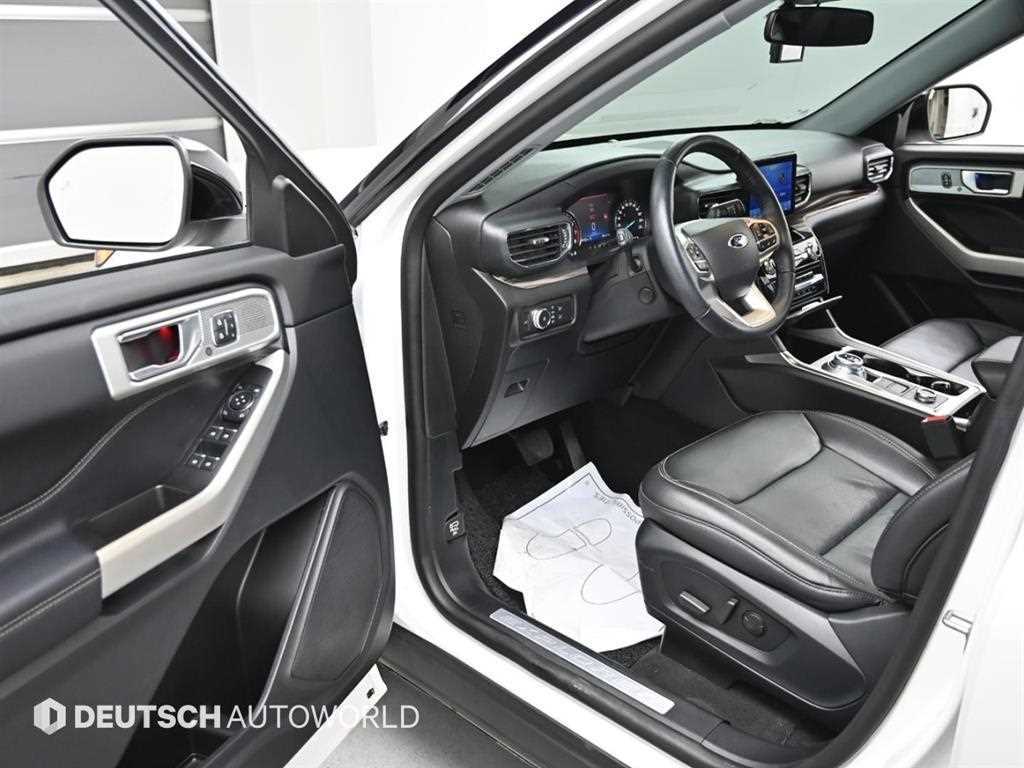 Ford Explorer - Vista 11