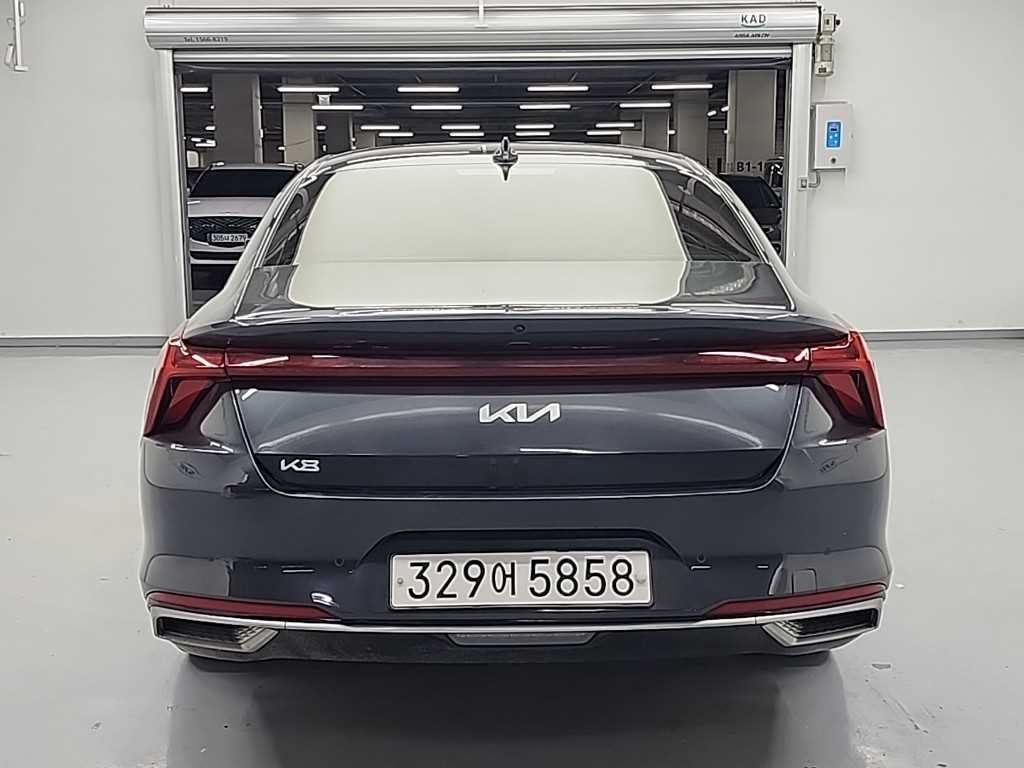 KIA K8 - Vista 3