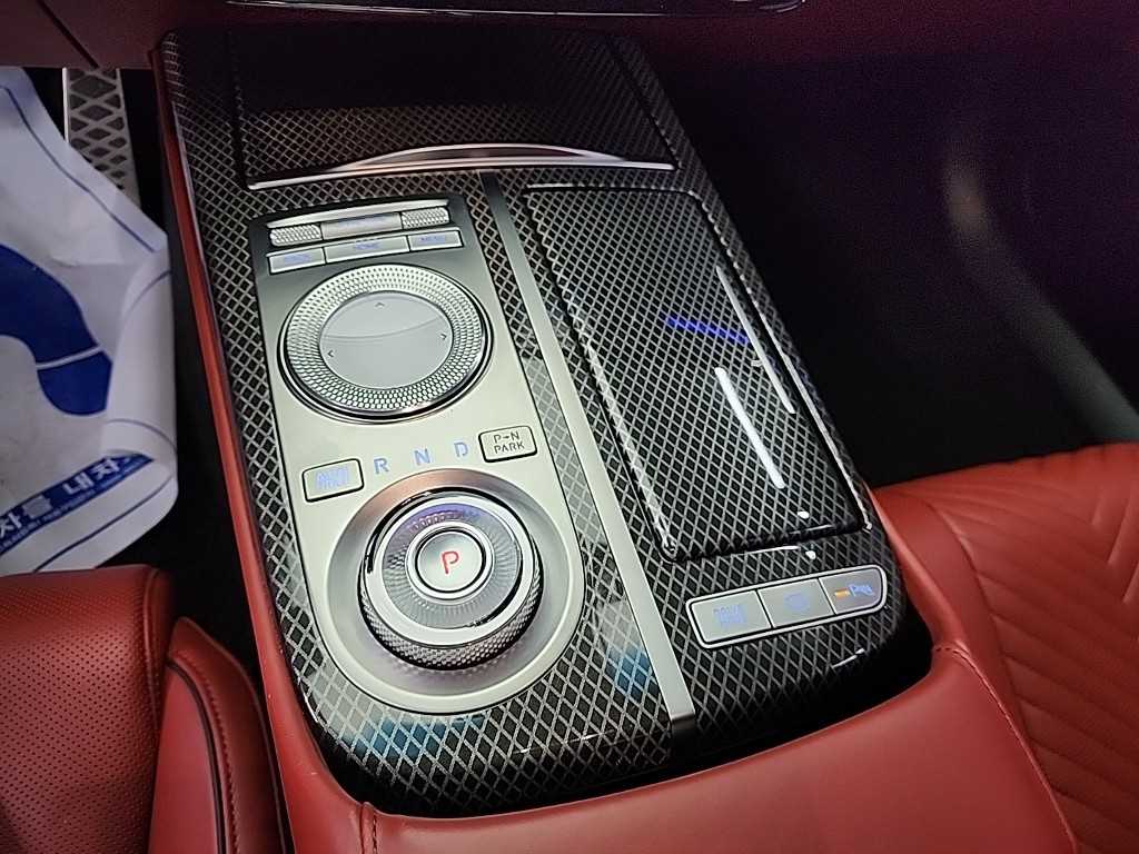 Genesis G80 - Vista 8