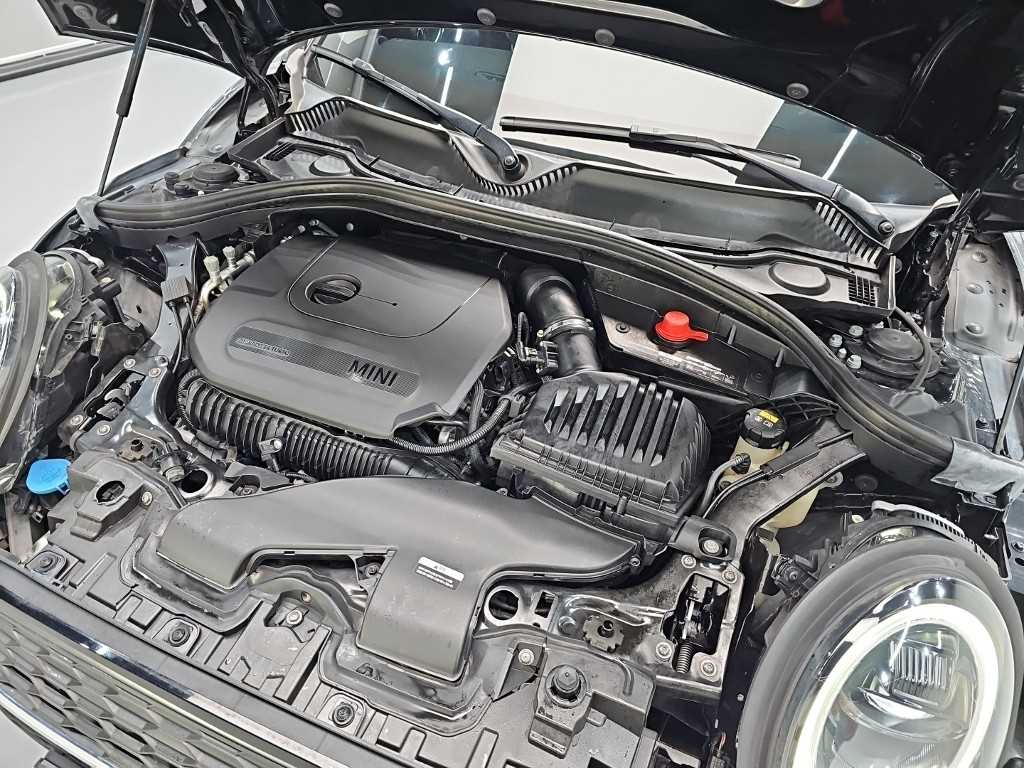 Mini Clubman - Vista 5