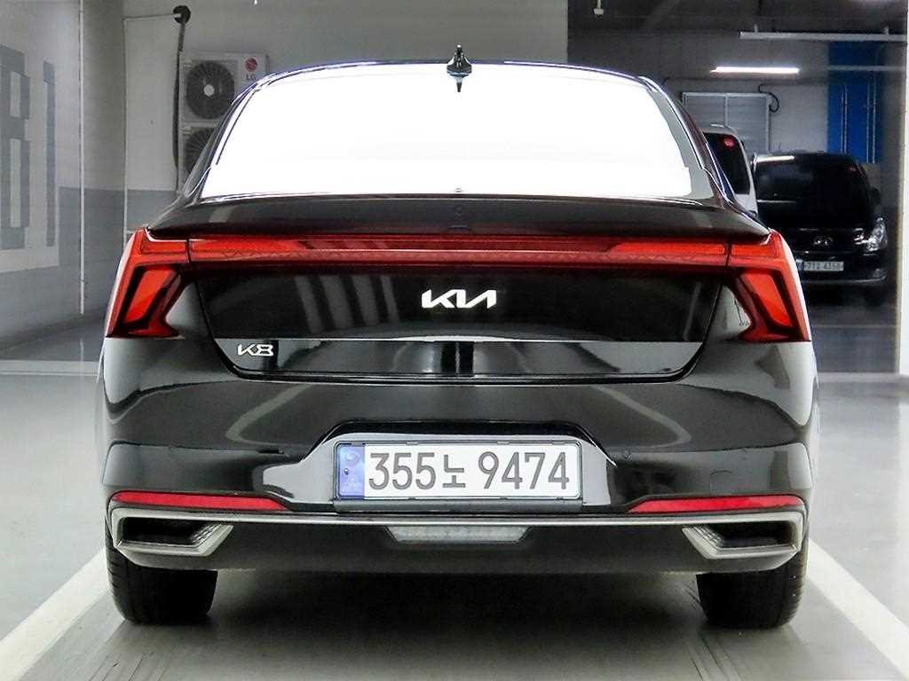 KIA K8 - Vista 3