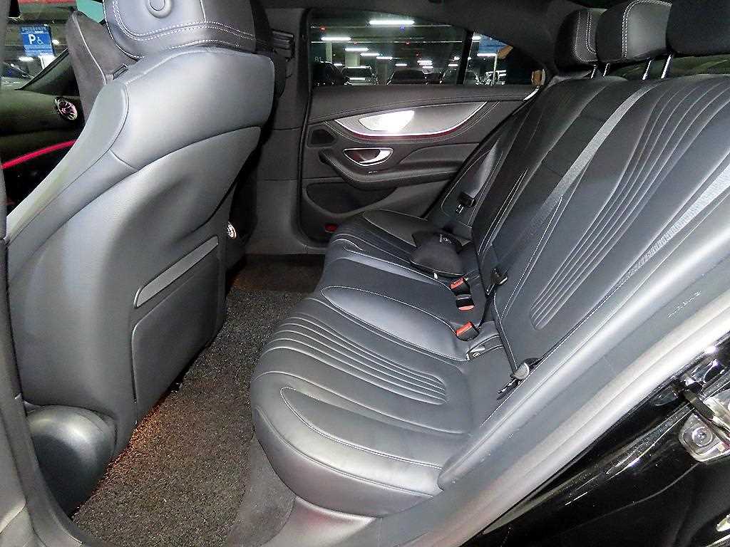 Mercedes Benz CLS Class - Vista 7