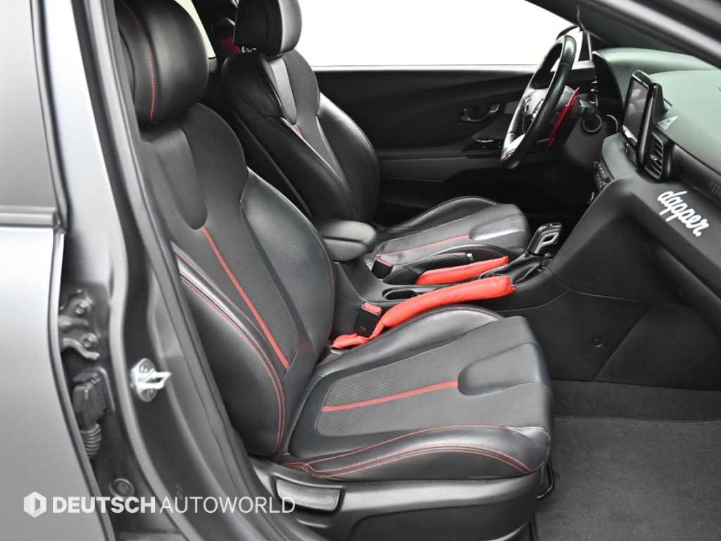 HYUNDAI Veloster - Vista 10