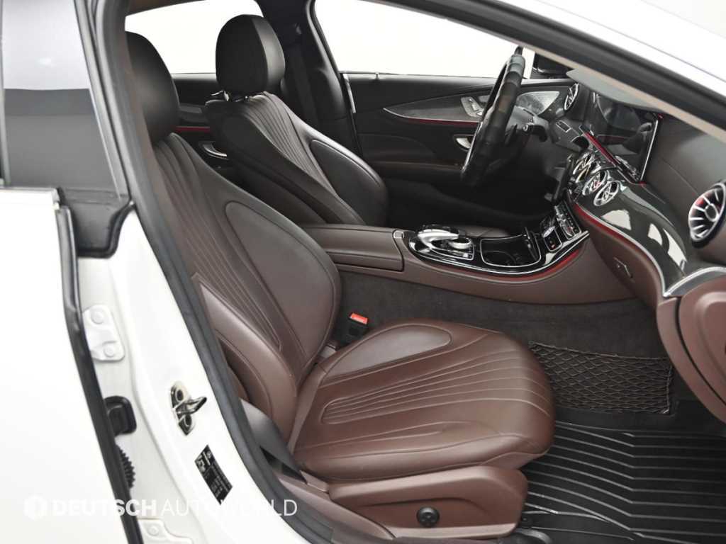 Mercedes Benz CLS Class - Vista 10