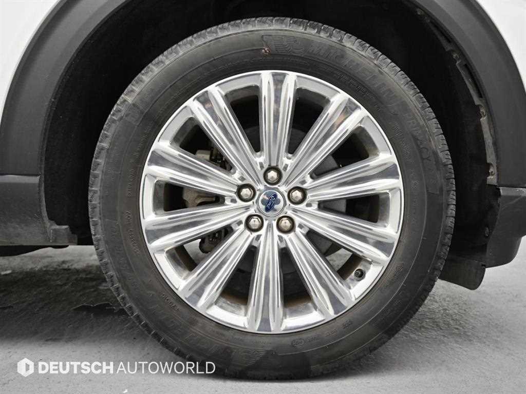Ford Explorer - Vista 5