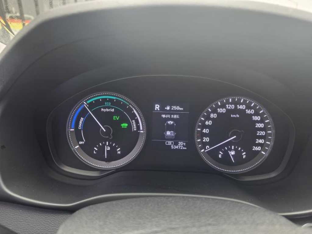 HYUNDAI Grandeur - Vista 9