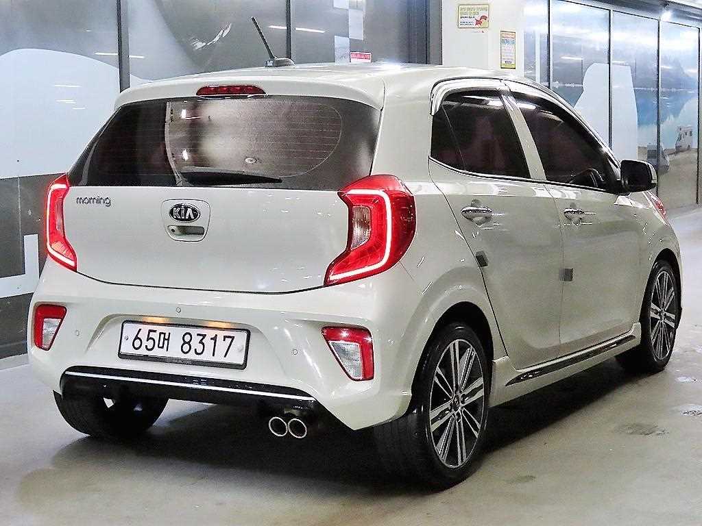 KIA Morning - Vista 4
