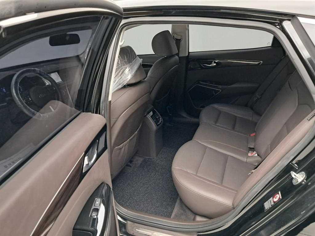KIA K7 - Vista 12