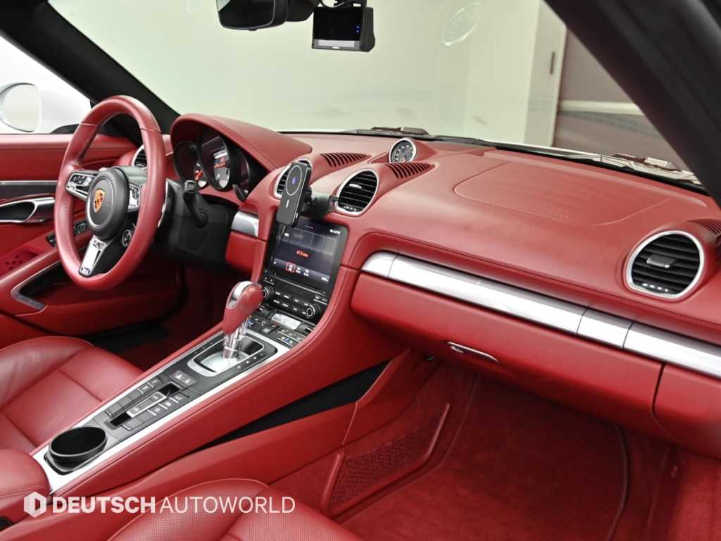 Porsche 718 - Vista 7
