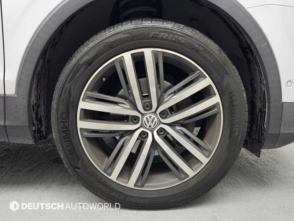 Volkswagen Tiguan - Vista 5