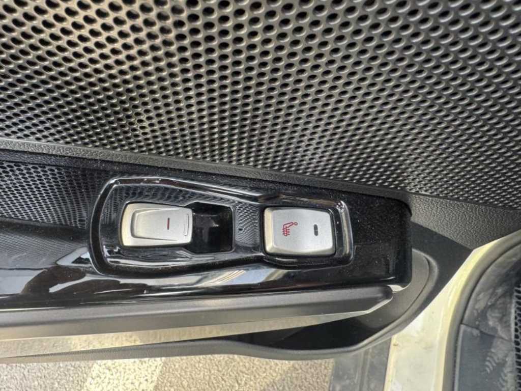 Ssangyong Tivoli 2017 Blanco - Importación desde Corea - HF Imports Iquique - Foto 14