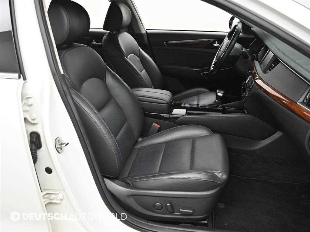 KIA K7 - Vista 10