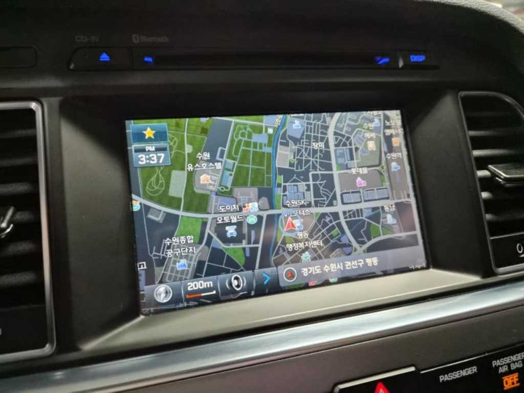 HYUNDAI Sonata - Vista 8
