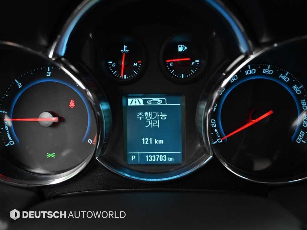 Chevrolet Cruise - Vista 8