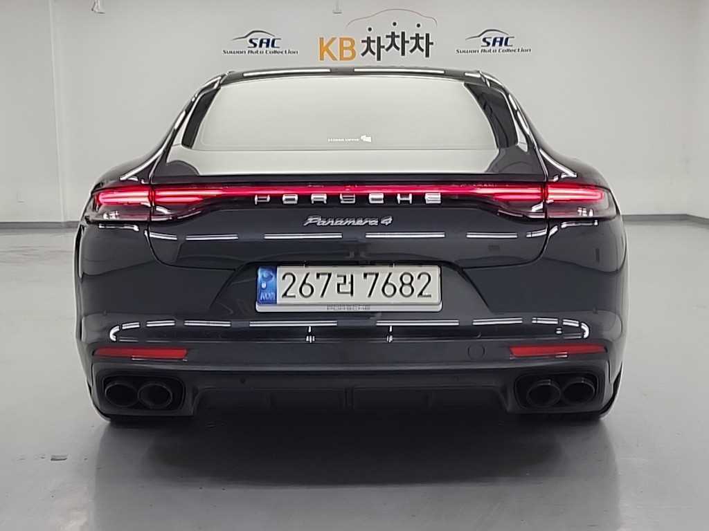 Porsche Panamera - Vista 3