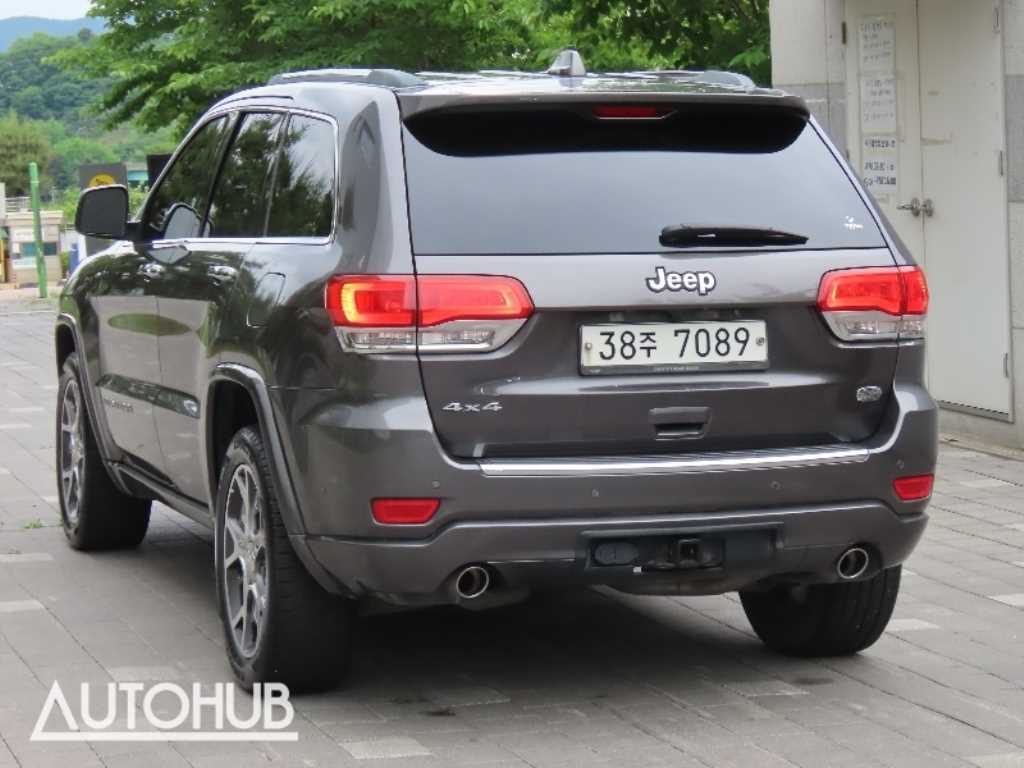 Jeep Cherokee - Vista 4