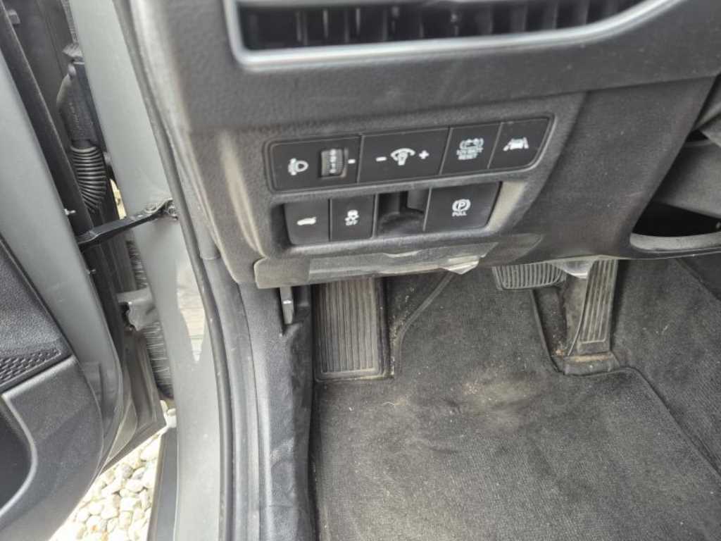 HYUNDAI Sonata - Vista 7