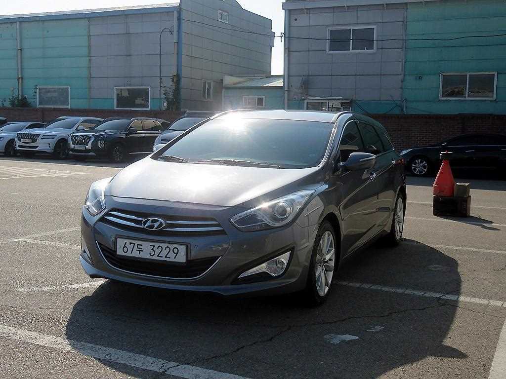 HYUNDAI i40 - Vista 2