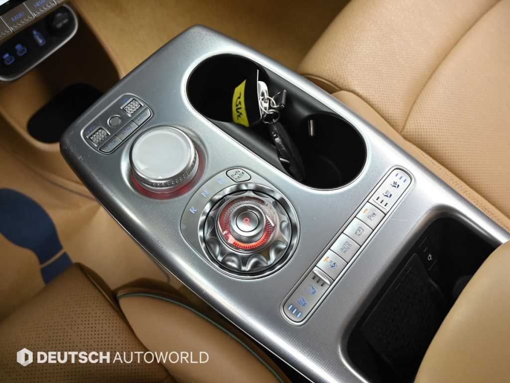 Genesis GV60 - Vista 9