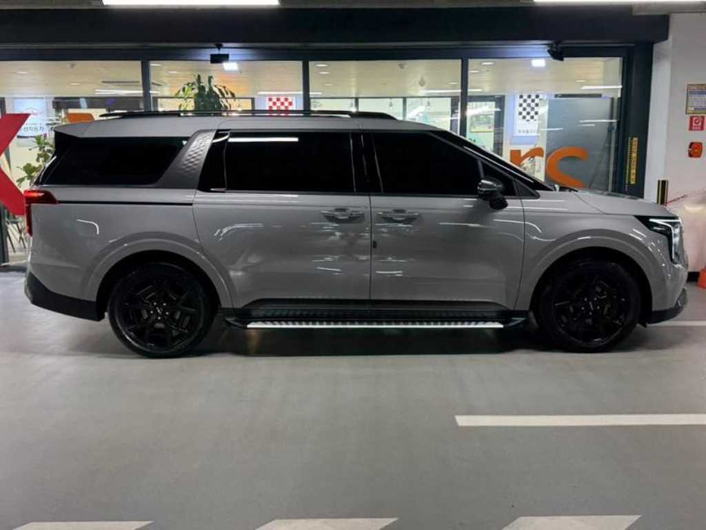 KIA Carnival - Vista 3
