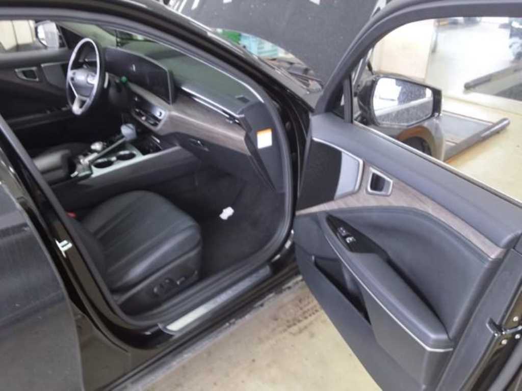 KIA K8 - Vista 7