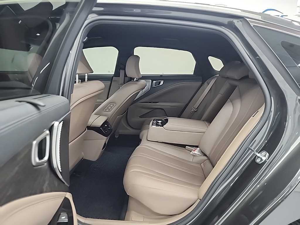 KIA K8 - Vista 12