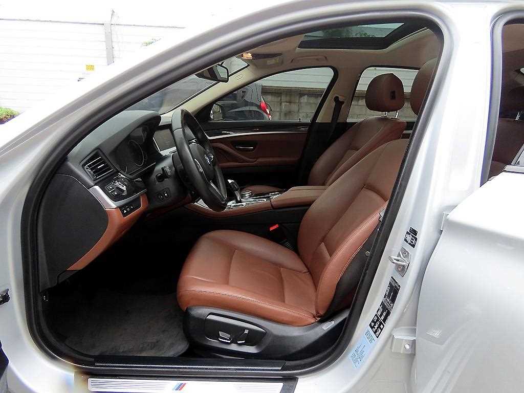 BMW 5 Series - Vista 5