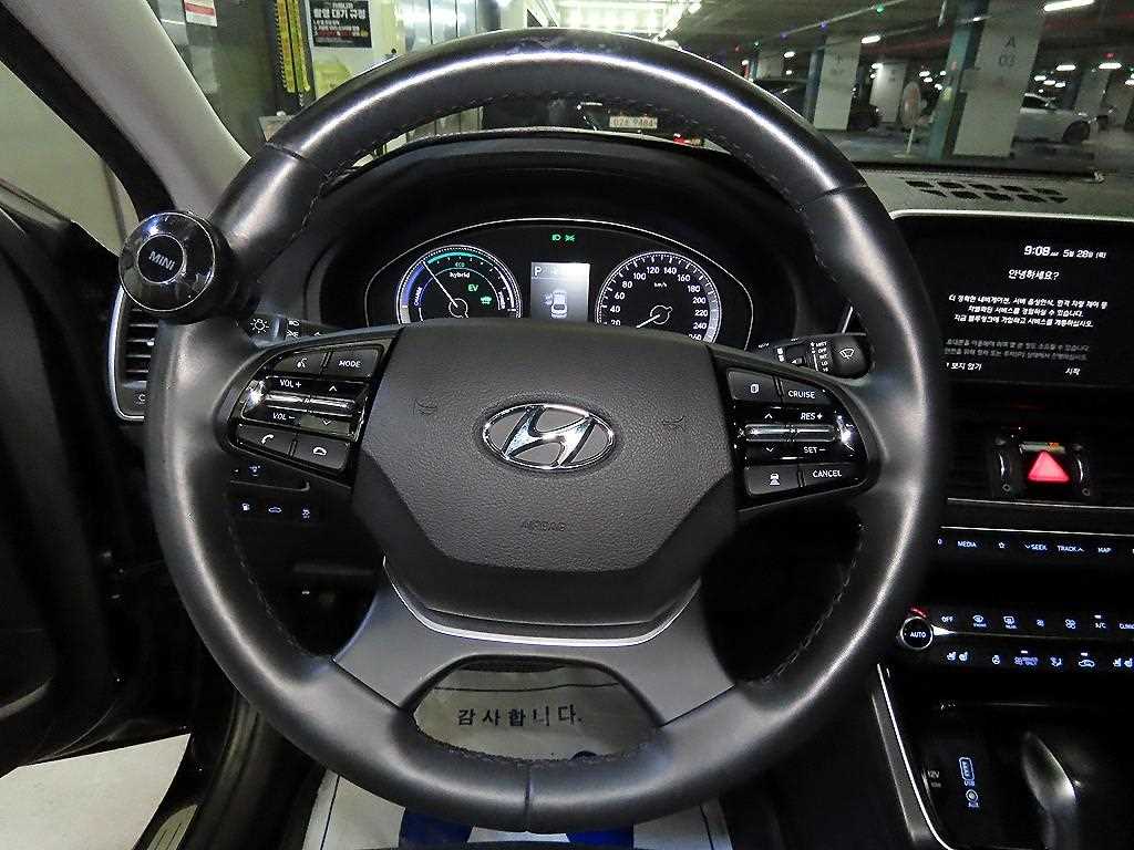 HYUNDAI Grandeur - Vista 8