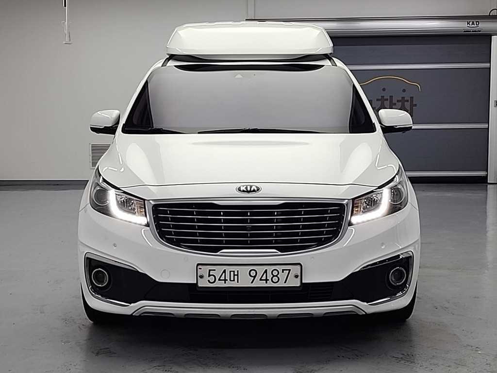 KIA Carnival - Vista 2