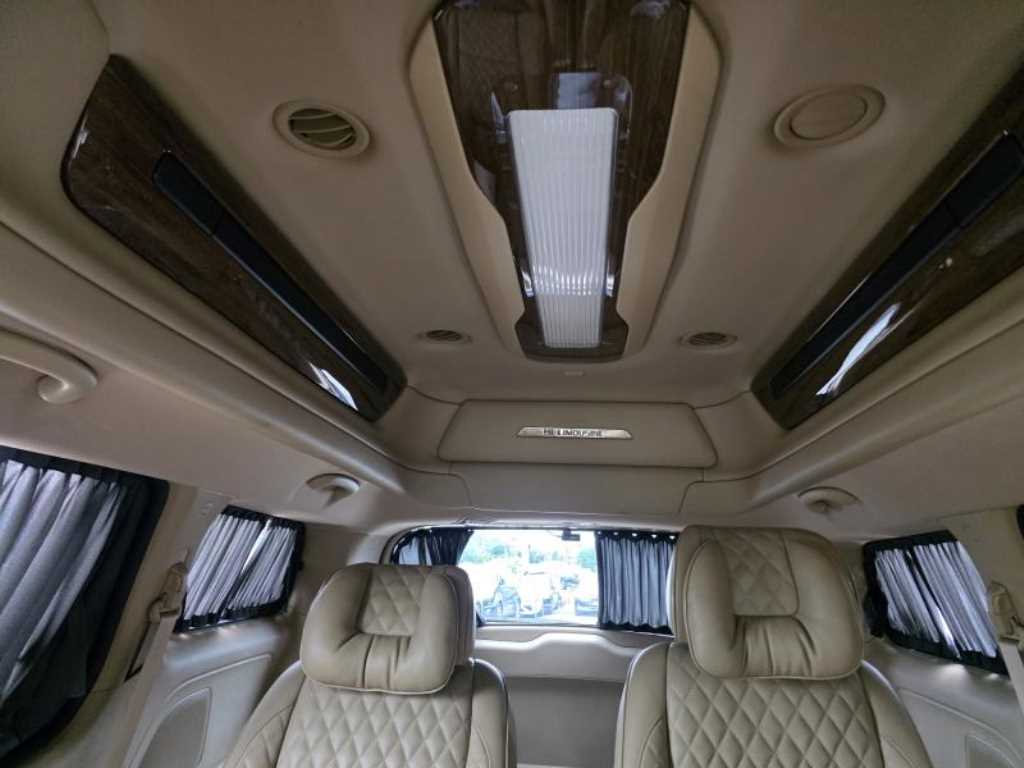 KIA Carnival - Vista 5