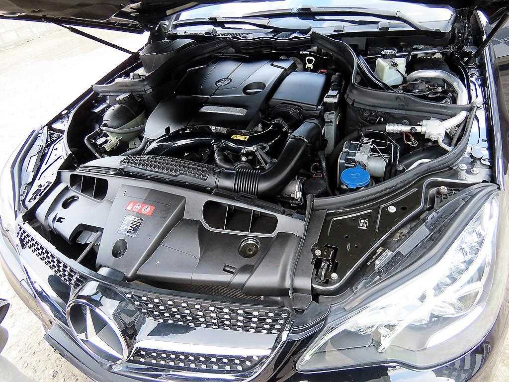 Mercedes Benz E class 2016 Negro - Importación desde Corea - HF Imports Iquique - Foto 18