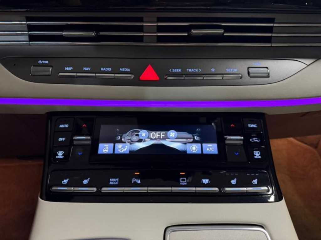 HYUNDAI Grandeur - Vista 11