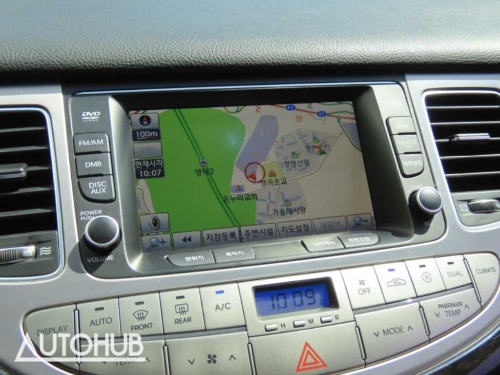 HYUNDAI Genesis - Vista 9