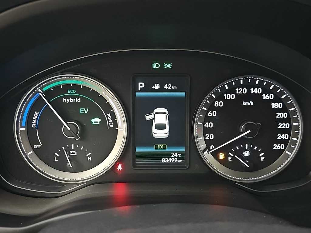 HYUNDAI Grandeur - Vista 6