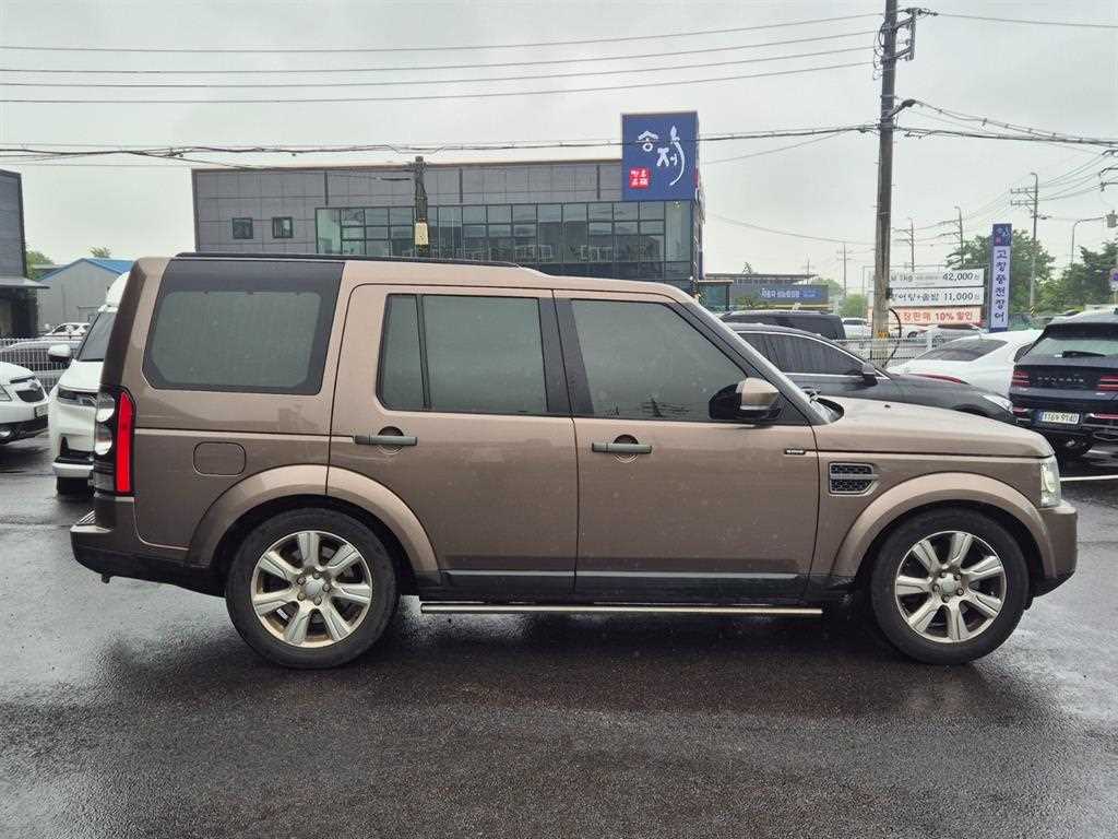 Land Rover Discovery - Vista 3